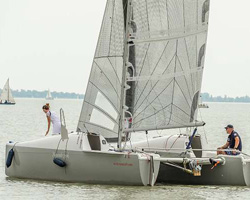 Nawiatr N700K with Contender ZZ15 sailcloth on the Neusiedler See near Vien